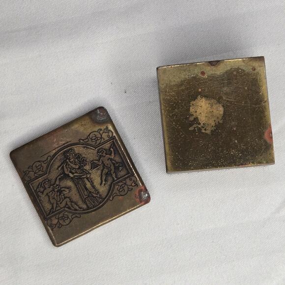 Antique Art Nouveau Brass Trinket or Jewelry Box Estate Find - Picture 4 of 12